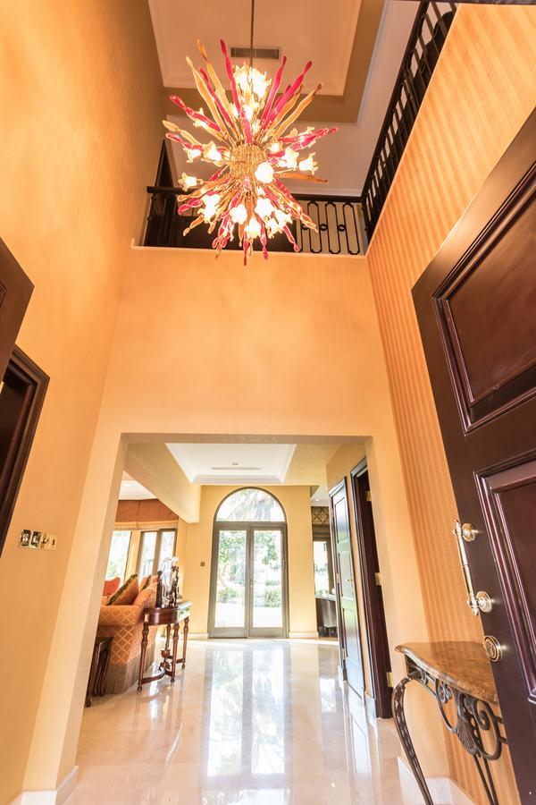 Yanjoon Holiday Homes - Palm Jumeirah Frond A Villas Dubaj Kültér fotó