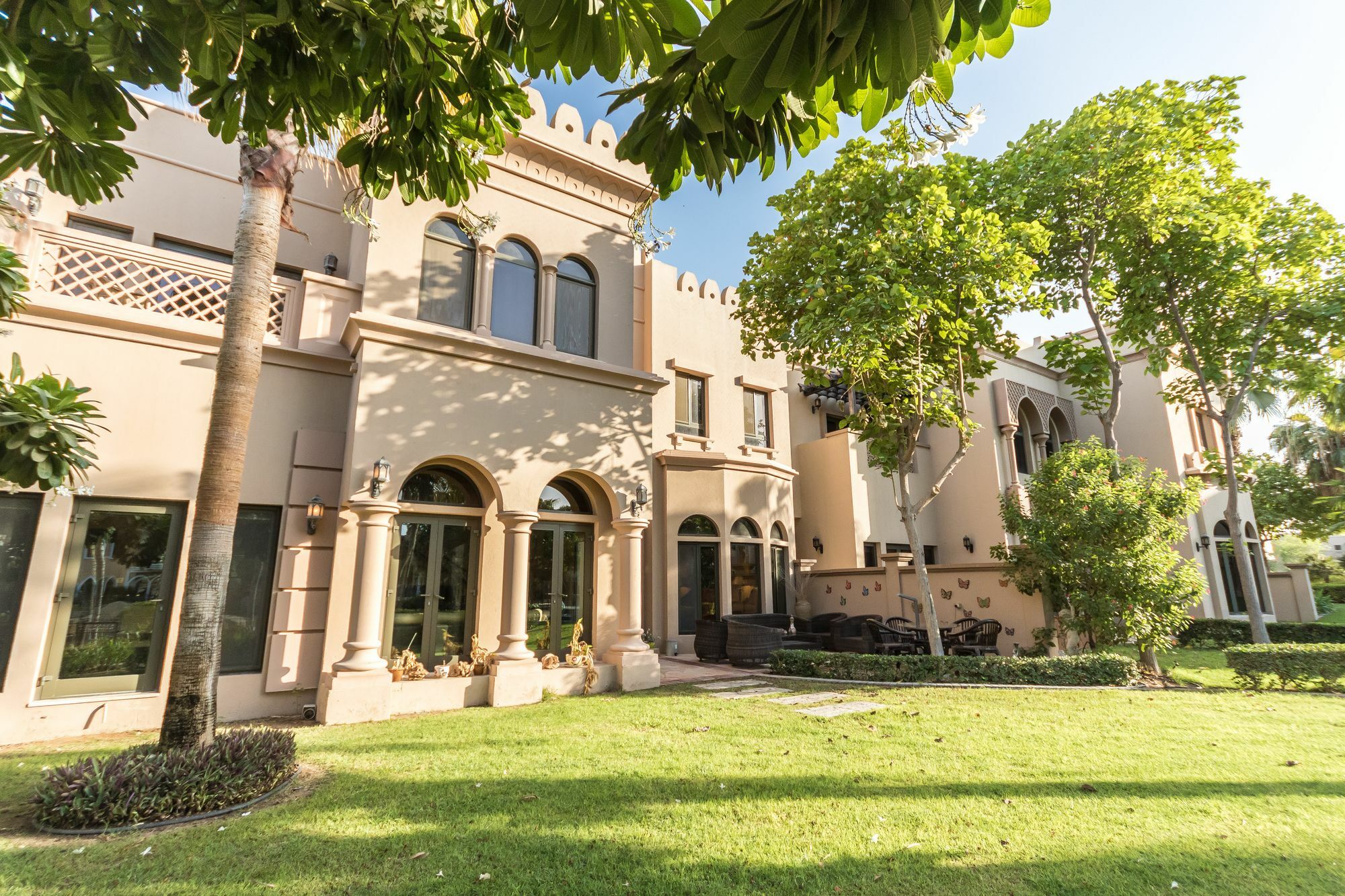 Yanjoon Holiday Homes - Palm Jumeirah Frond A Villas Dubaj Kültér fotó